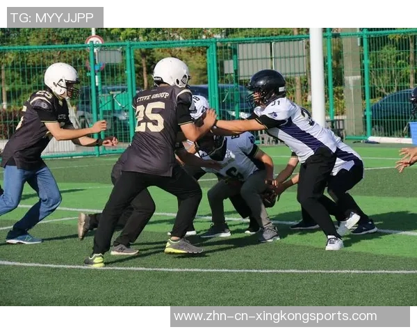 快船全队团建活动共赏橄榄球比赛并拍摄合影留念欢乐时光 快船全队团建活动共赏橄榄球比赛并拍摄合影留念欢乐时光