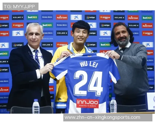 阿达拉比奥尤称赞帕尔默为最佳球员并谈红黄牌问题 阿达拉比奥尤称赞帕尔默为最佳球员并谈红黄牌问题