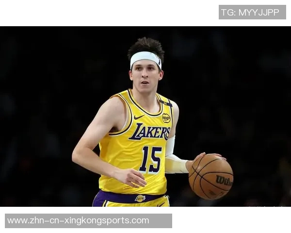 湖人官方推文庆祝里夫斯50分成就加入精英俱乐部的辉煌时刻