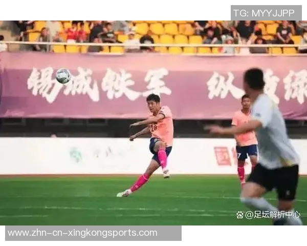 盐城队对阵无锡队首发阵容揭晓无锡队三名职业球员领衔出战 盐城队对阵无锡队首发阵容揭晓无锡队三名职业球员领衔出战