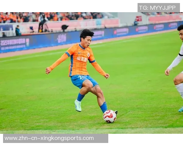 泰山队新任代理主教练确定为助教唐田将与谢文共同出席发布会