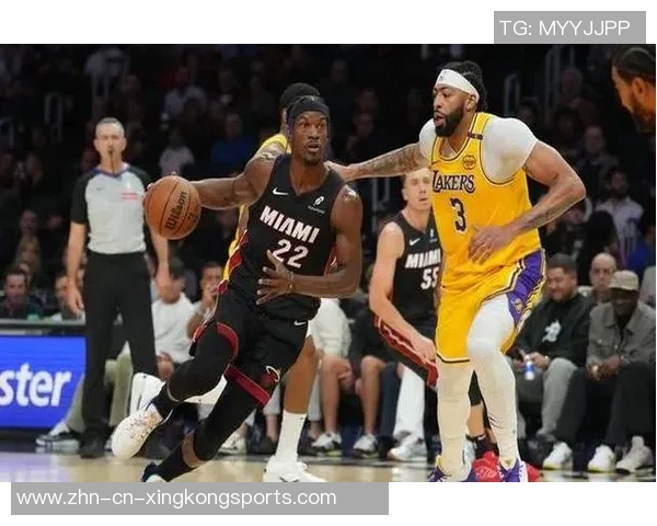 浓眉在垃圾时间终于得分赛场上演逆袭时刻引发热议 浓眉在垃圾时间终于得分赛场上演逆袭时刻引发热议